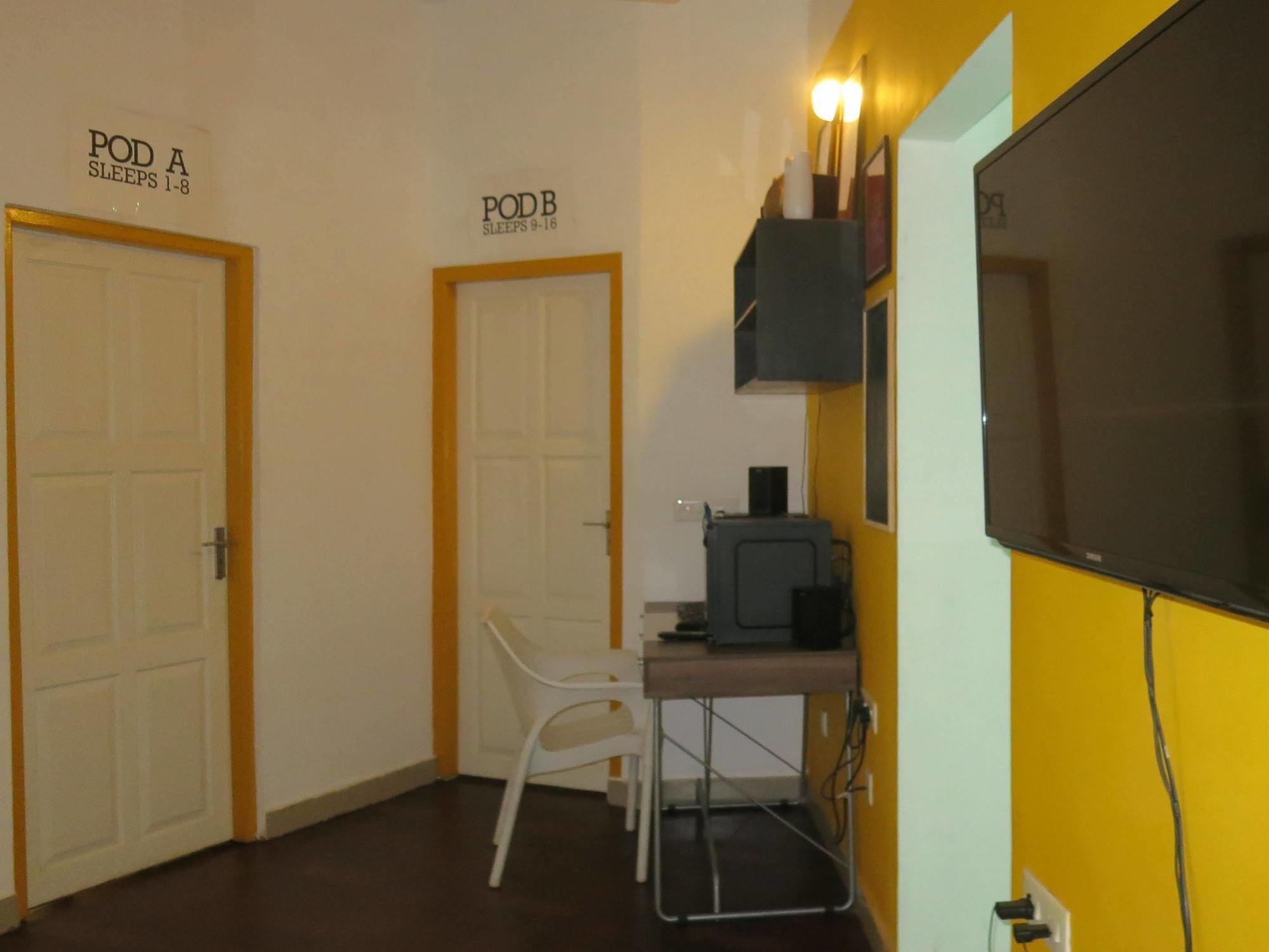 Happy Camper Hostel Kochi Luaran gambar